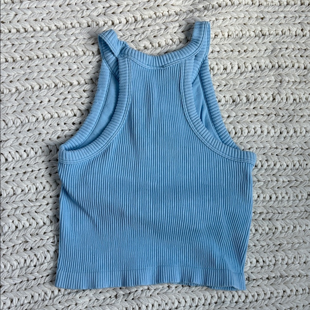 Light Ribbed Tank Top - Picture 2 of 2
